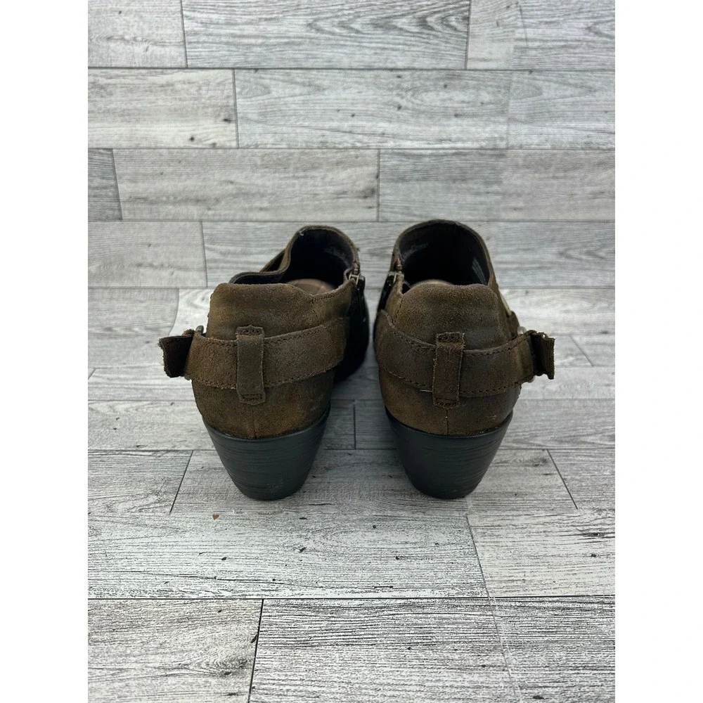 Born brown leather